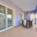 Villas Guzman - Grinev *