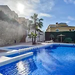 Semesterbostad Villas Guzman - Grinev *