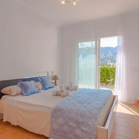 Villas Guzman - Grinev Semesterbostad *