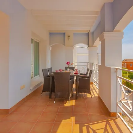 Semesterbostad Villas Guzman - Grinev *