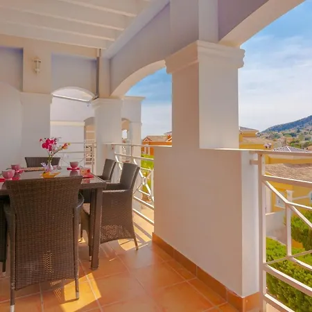 Villas Guzman - Grinev Calpe